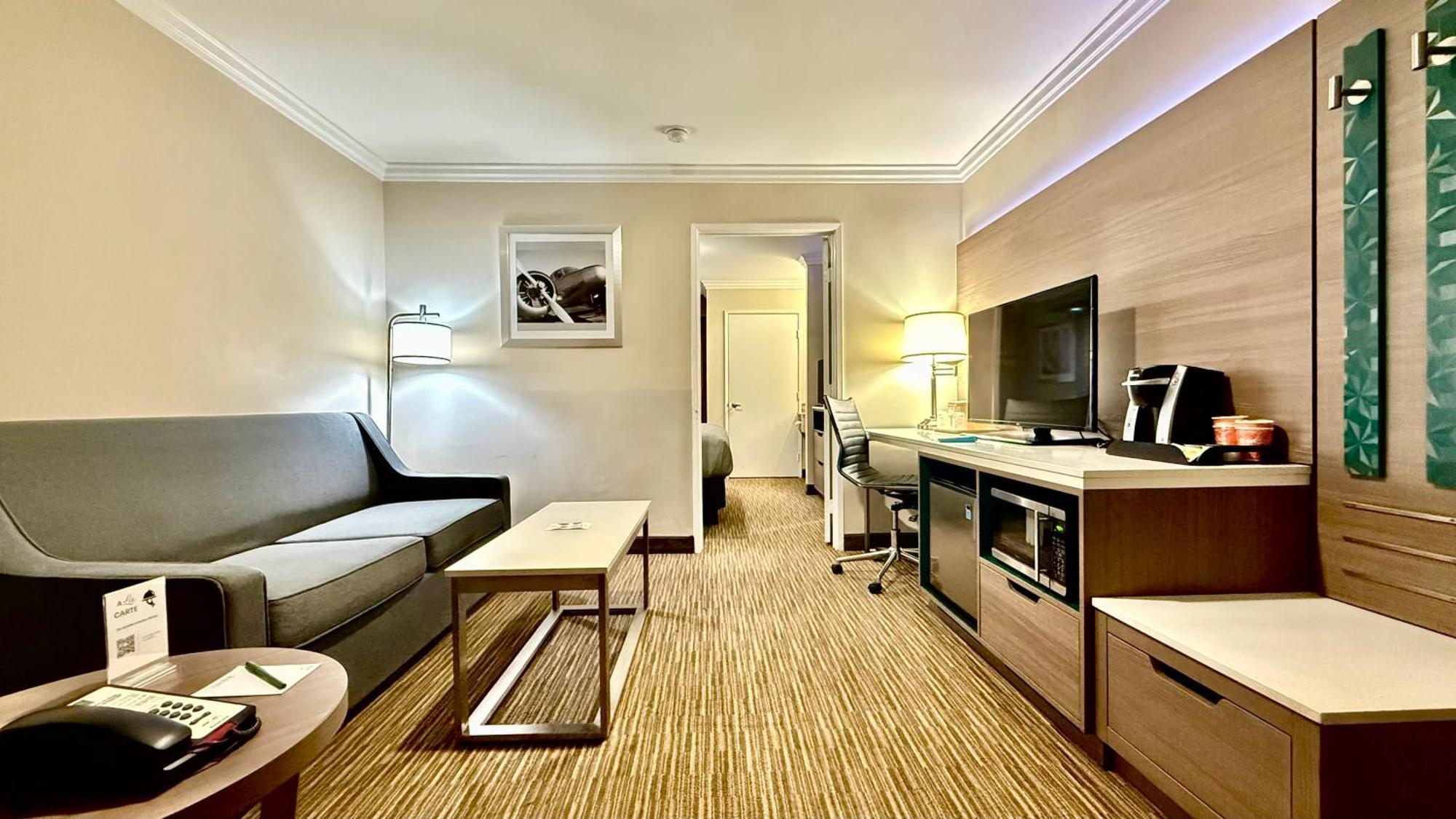 Quality Inn & Suites Los Angeles Airport - Lax Инглвуд Экстерьер фото